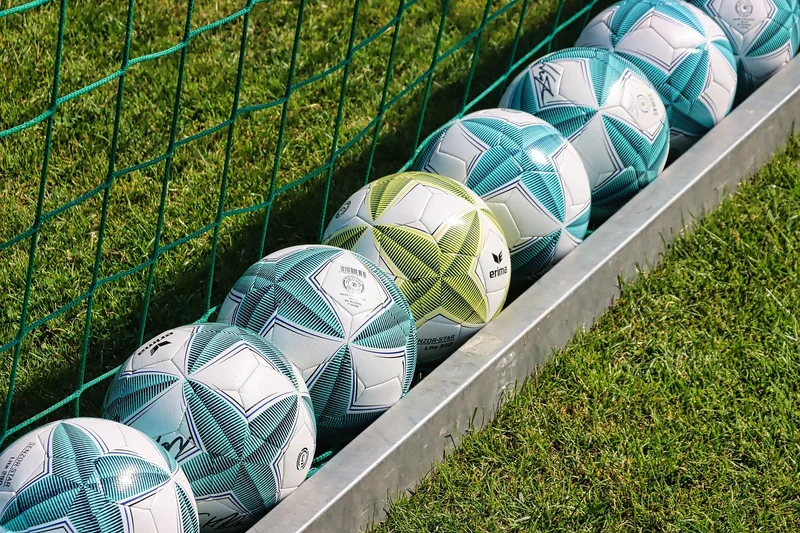 Les meilleures formations onglerie pas chères à Toulouse en 2026